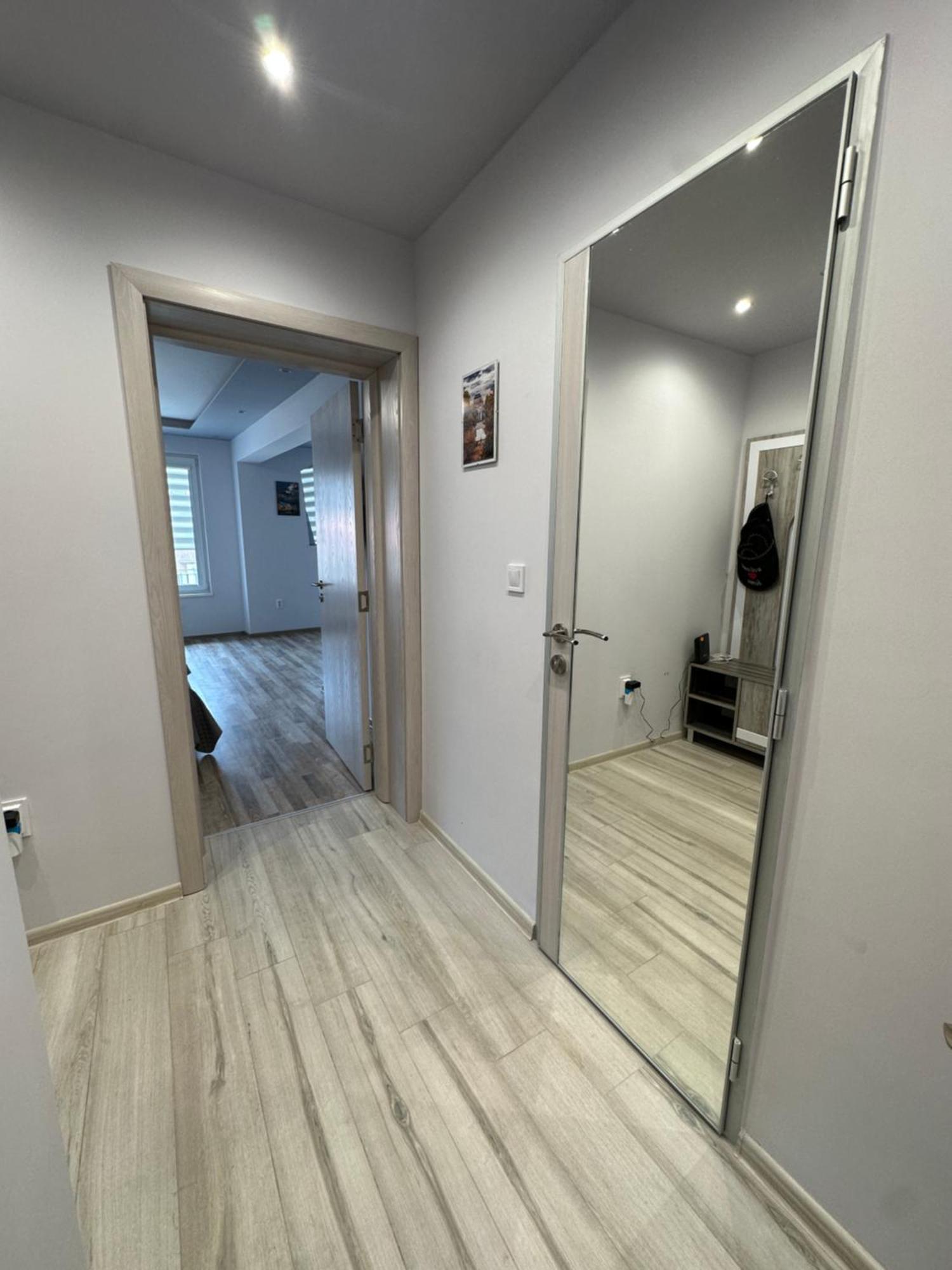 Central Vista Apartment By Mit Szófia Kültér fotó